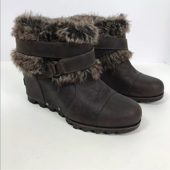 sorel fur wedge